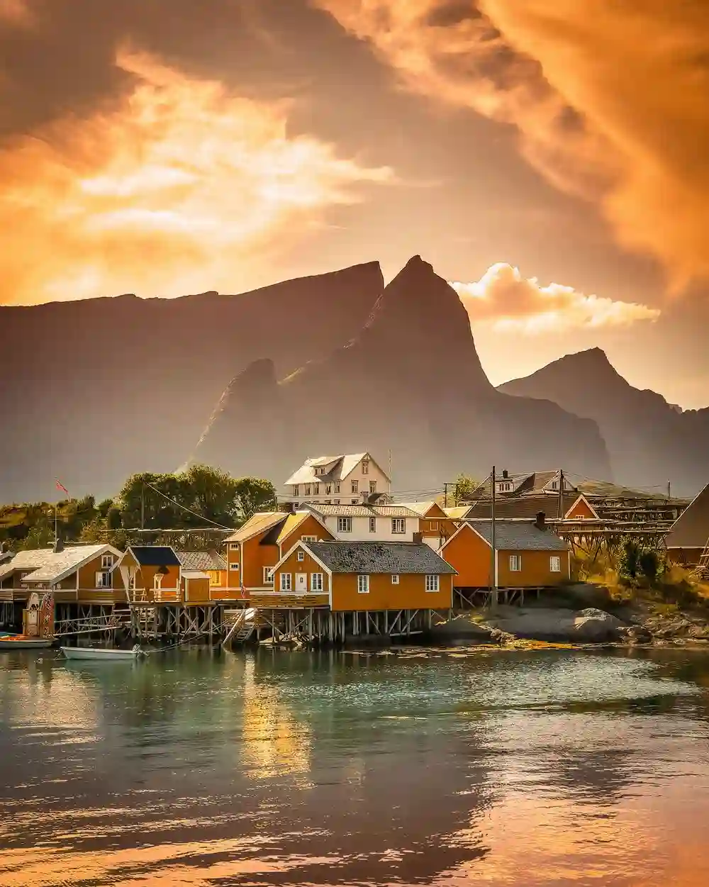 Fargerike trehus på Bryggen i Bergen